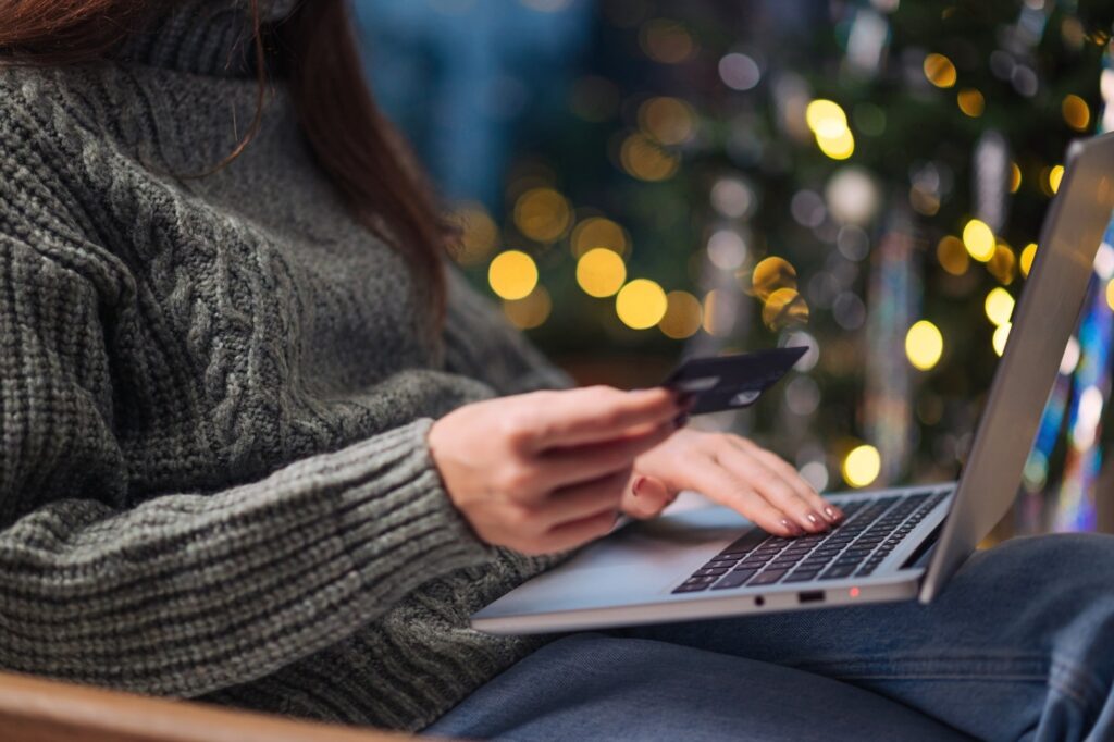 6 Expert Tips to Protect Your Business From Holiday Scammers